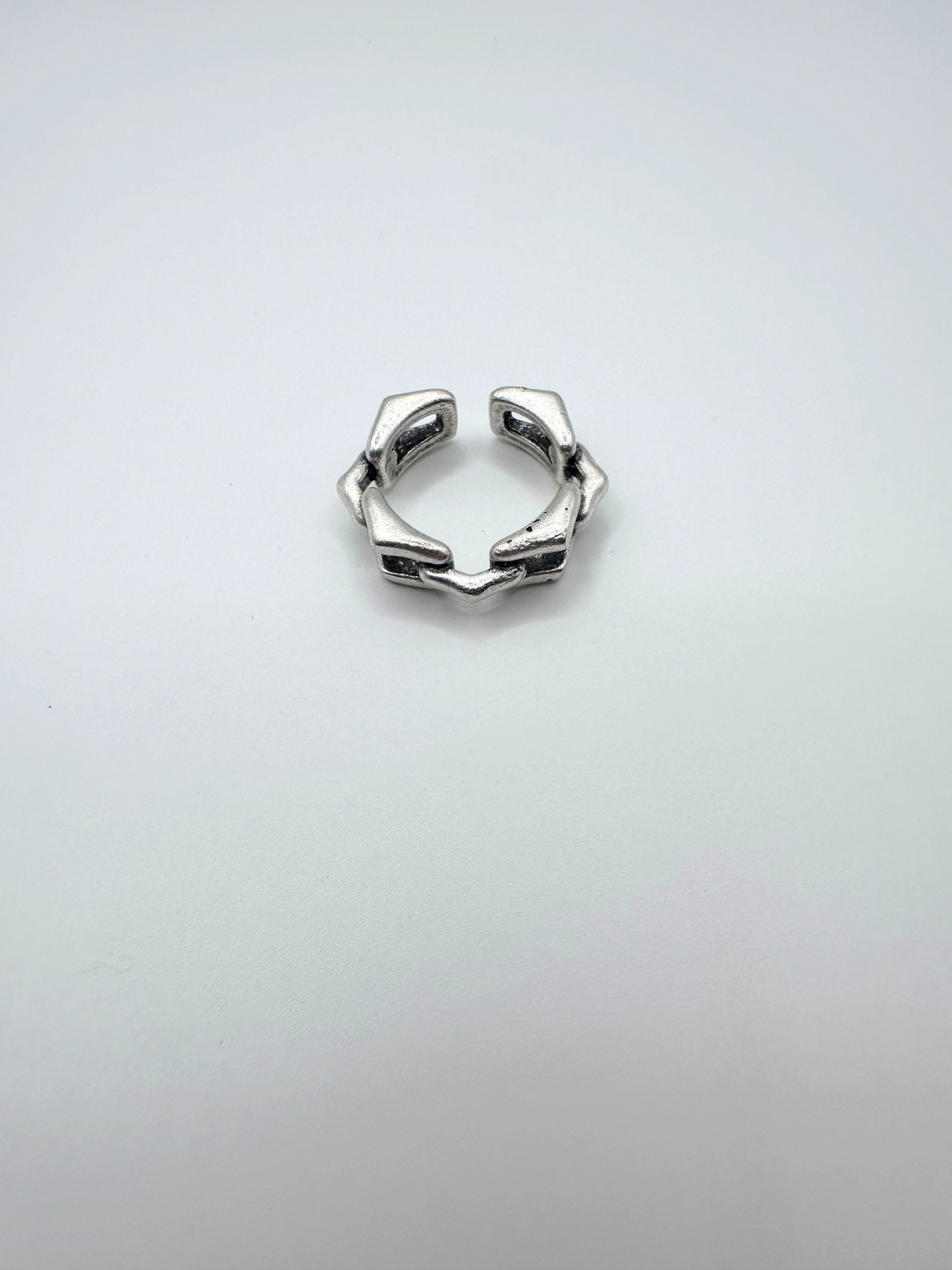 Silver Joint Buckles Ring