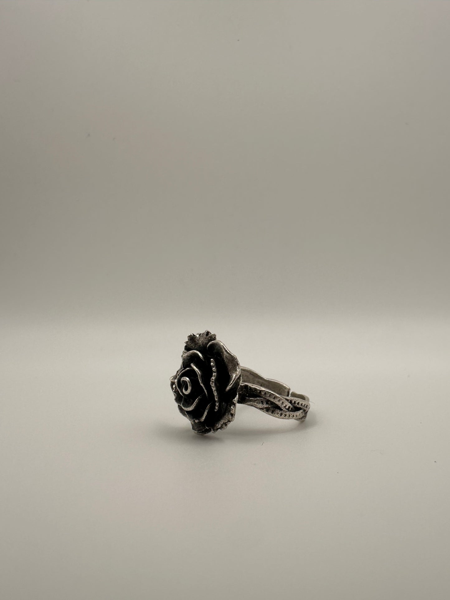 Single Rose Ring
