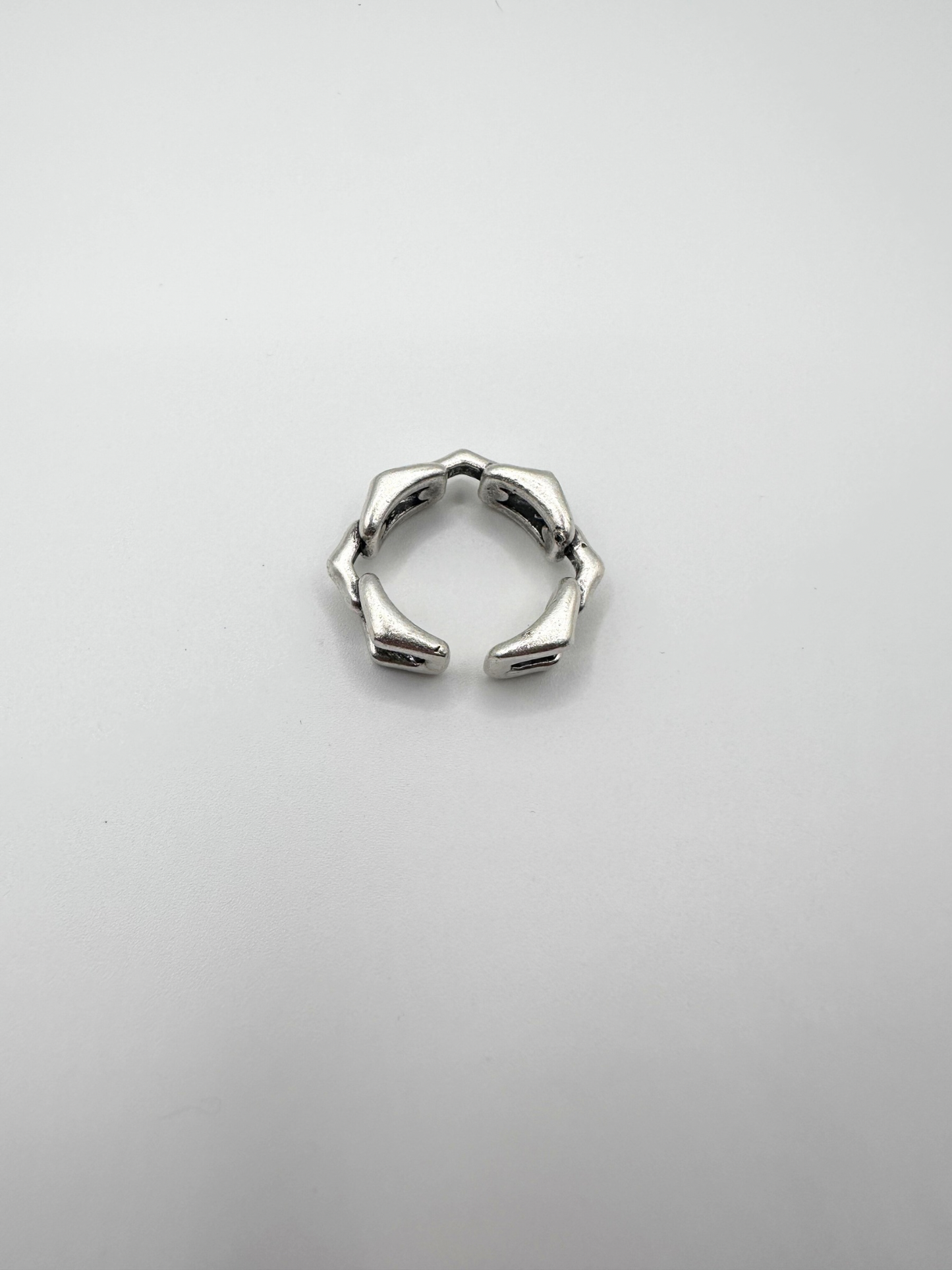 Silver Joint Buckles Ring
