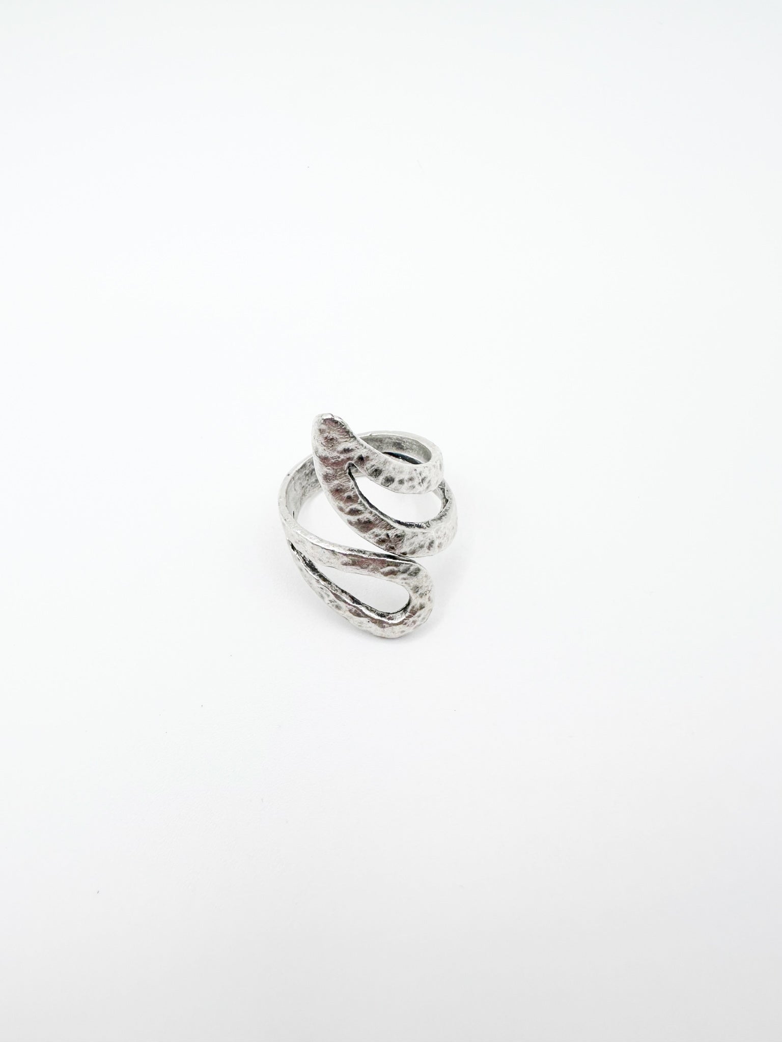 Silver Swerving Tears Ring